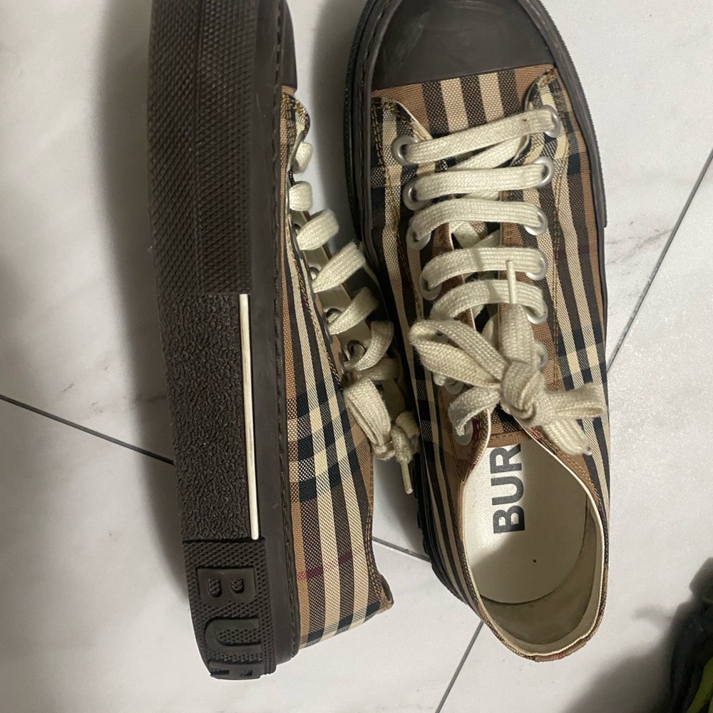 Burberry Plaid Sneakers - Black and Brown size 39 - Picture 7 of 12